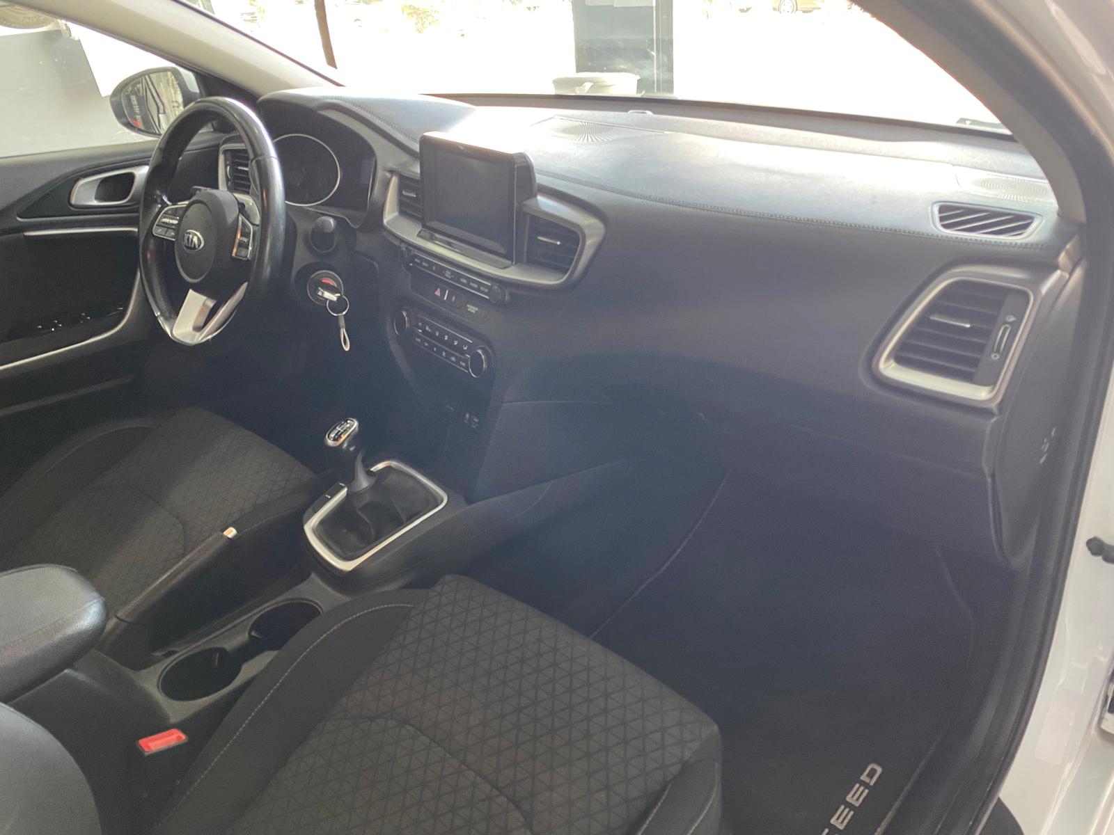 KIA CEED DRIVE TDGI 120CV - Imagen 7