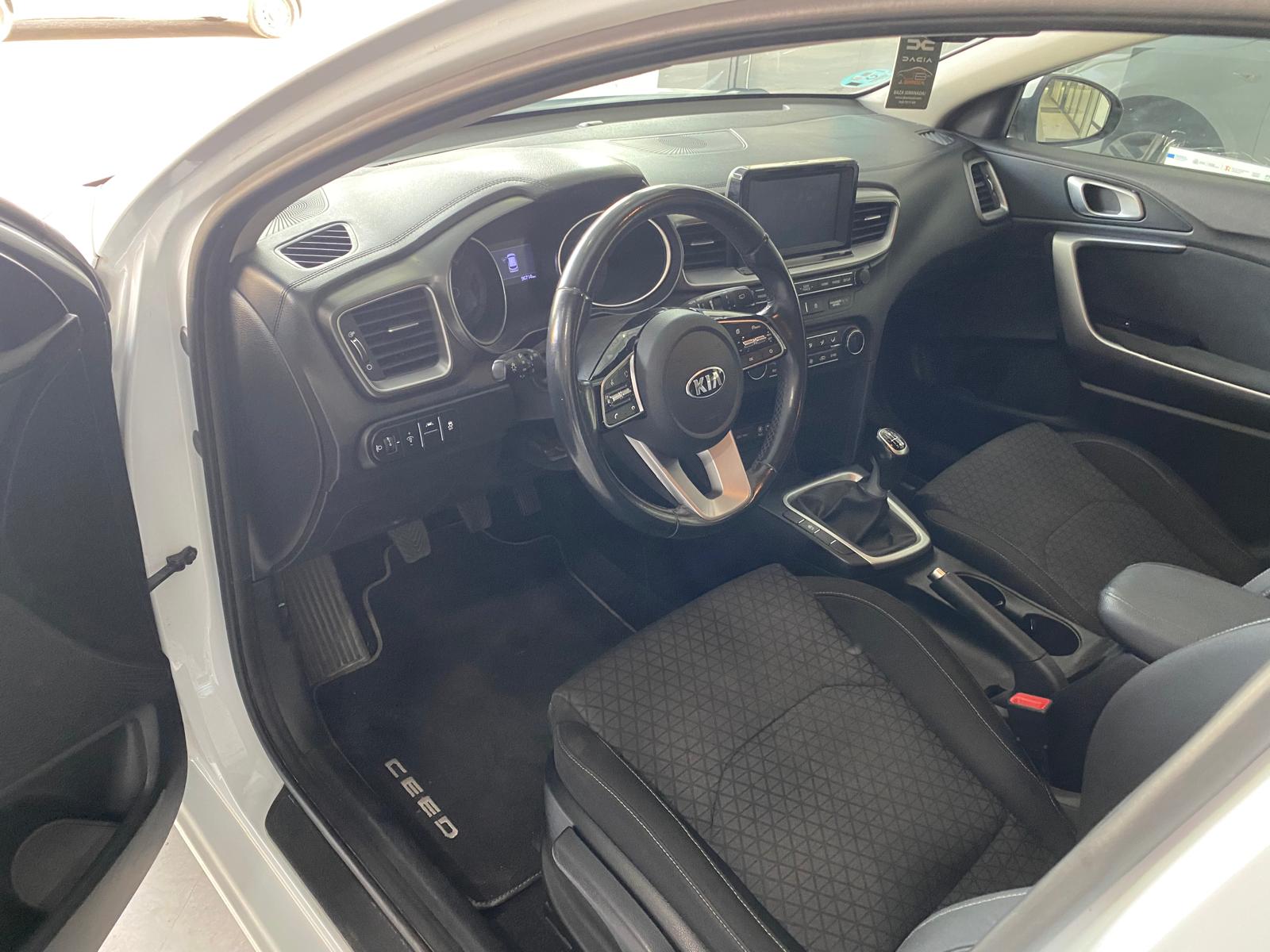 KIA CEED DRIVE TDGI 120CV - Imagen 6
